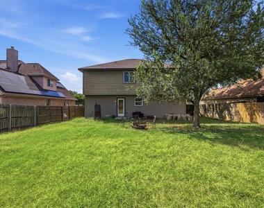 2106 Stonehaven - Photo Thumbnail 30