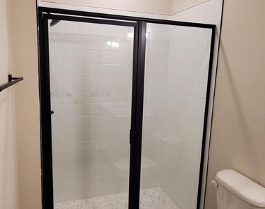 3432 Auvenshine Way - Photo Thumbnail 11
