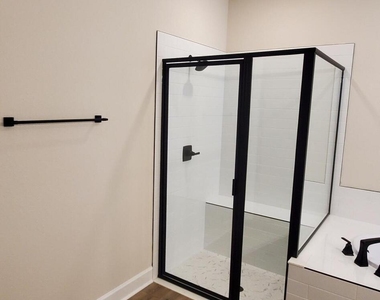 3432 Auvenshine Way - Photo Thumbnail 17