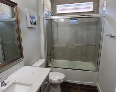 3173 Montilla Drive - Photo Thumbnail 8