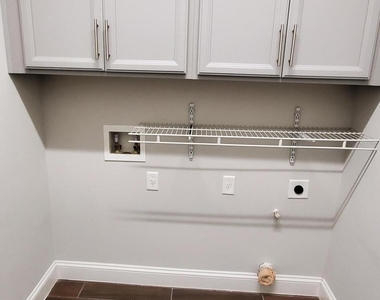 3173 Montilla Drive - Photo Thumbnail 37