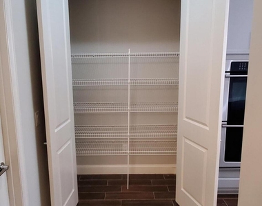 3173 Montilla Drive - Photo Thumbnail 16