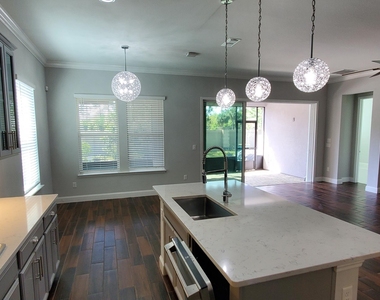 3173 Montilla Drive - Photo Thumbnail 18