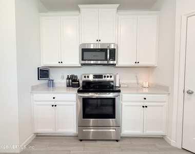 9931 Lovage Lane - Photo Thumbnail 11