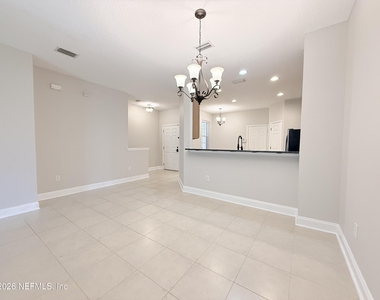 12301 Kernan Forest Boulevard - Photo Thumbnail 11