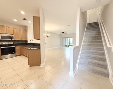 12301 Kernan Forest Boulevard - Photo Thumbnail 4