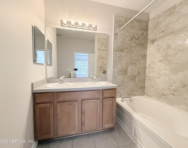 12301 Kernan Forest Boulevard - Photo Thumbnail 21