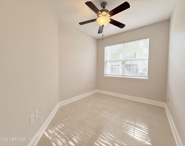 12301 Kernan Forest Boulevard - Photo Thumbnail 15