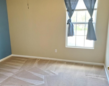 1625 Vineland Circle - Photo Thumbnail 22