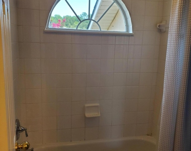 1625 Vineland Circle - Photo Thumbnail 19
