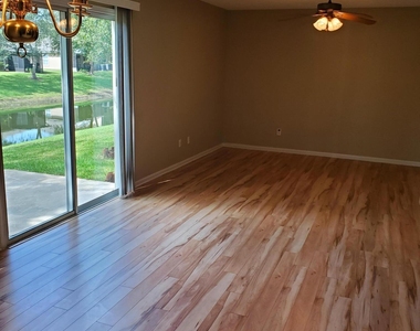 1625 Vineland Circle - Photo Thumbnail 10