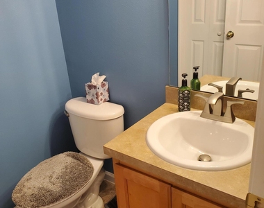 1625 Vineland Circle - Photo Thumbnail 6