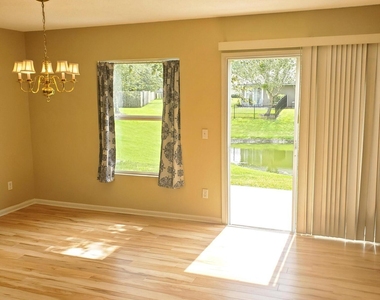 1625 Vineland Circle - Photo Thumbnail 11