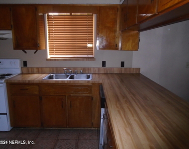 4346 Windergate Court - Photo Thumbnail 2