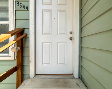 3944 Boone Park Avenue - Photo Thumbnail 1