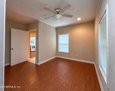 3944 Boone Park Avenue - Photo Thumbnail 12