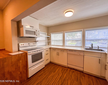 3944 Boone Park Avenue - Photo Thumbnail 8