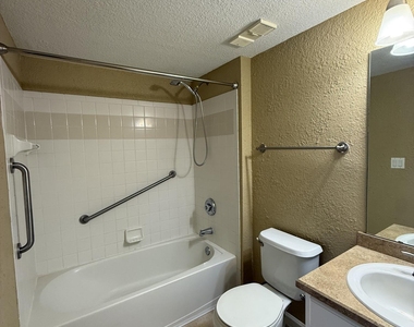 800 Boardwalk Drive - Photo Thumbnail 10