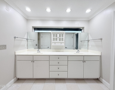 5511 La Moya Avenue - Photo Thumbnail 15