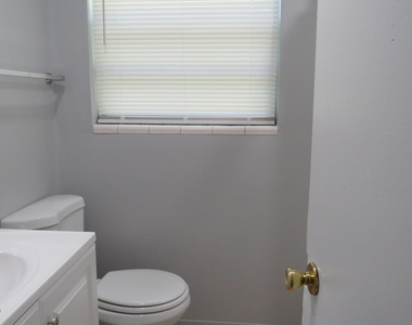 7508 Dalehurst Drive S - Photo Thumbnail 7