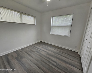 11226 Inez Drive - Photo Thumbnail 11
