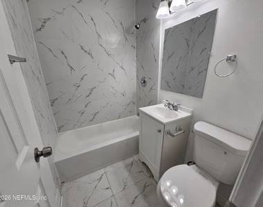 10228 Westmar Road - Photo Thumbnail 4