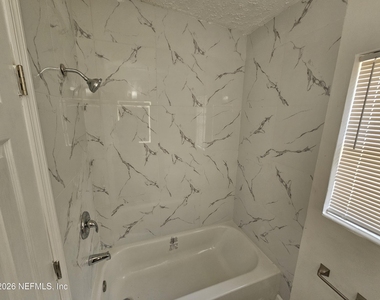 2736 Lippia Road - Photo Thumbnail 7