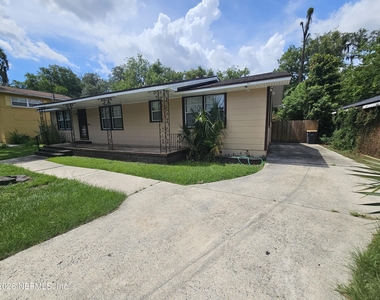 444 Alder Street - Photo Thumbnail 1