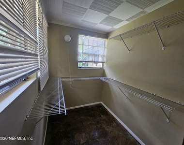 444 Alder Street - Photo Thumbnail 14