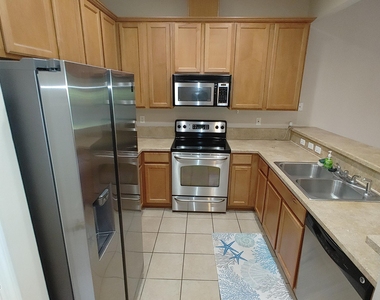 5976 Pavilion Drive - Photo Thumbnail 16