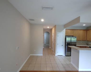 5976 Pavilion Drive - Photo Thumbnail 12