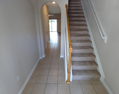 5976 Pavilion Drive - Photo Thumbnail 5