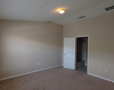 5976 Pavilion Drive - Photo Thumbnail 22