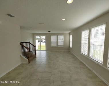 11253 Minnetta Court - Photo Thumbnail 10