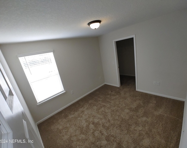 11253 Minnetta Court - Photo Thumbnail 17