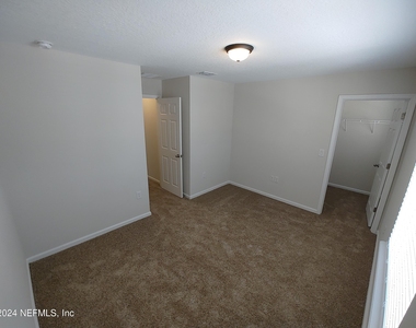 11253 Minnetta Court - Photo Thumbnail 18
