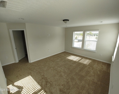 11253 Minnetta Court - Photo Thumbnail 21