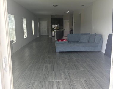 88 Brookgreen Way - Photo Thumbnail 16