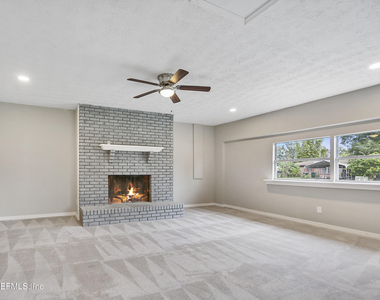 7804 Jolliet Drive - Photo Thumbnail 16