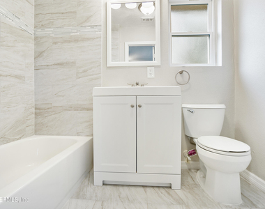 7804 Jolliet Drive - Photo Thumbnail 9