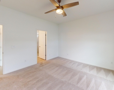 6896 Friendship Fountain Avenue - Photo Thumbnail 6