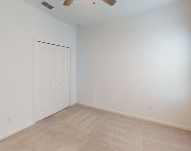 6896 Friendship Fountain Avenue - Photo Thumbnail 13