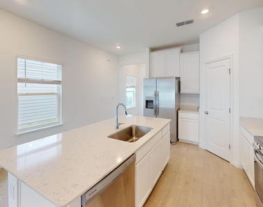6896 Friendship Fountain Avenue - Photo Thumbnail 3