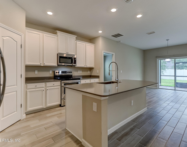 10386 Pavnes Creek Drive - Photo Thumbnail 6