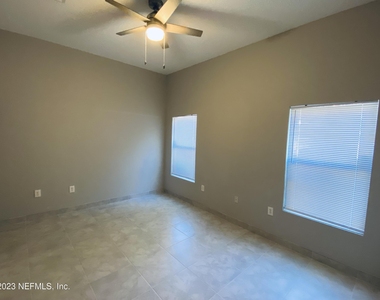 9505 Armelle Way - Photo Thumbnail 7
