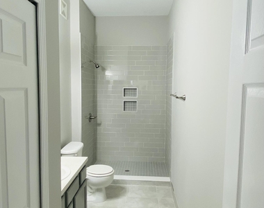 9505 Armelle Way - Photo Thumbnail 12