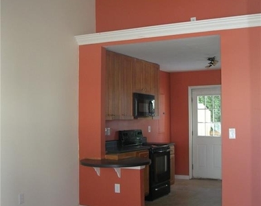 1503 Stone Gate Lane Se - Photo Thumbnail 5