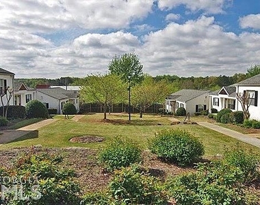 1503 Stone Gate Lane Se - Photo Thumbnail 8