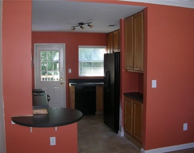 1503 Stone Gate Lane Se - Photo Thumbnail 2