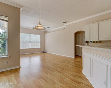1015 Mystic Harbor Drive - Photo Thumbnail 10